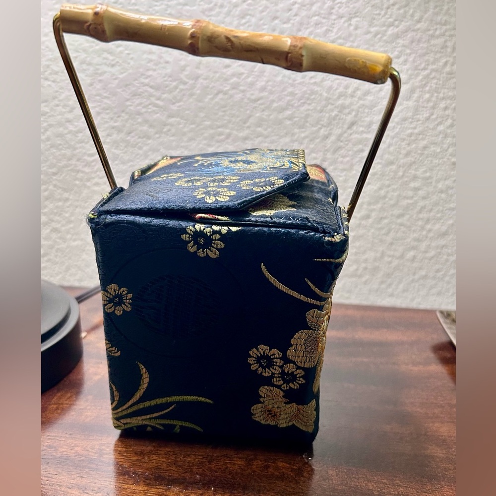 Chinese Take Out Style Box Purse - Picture 5 of 9